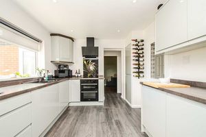 Photo 28- click for photo gallery